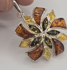 Natural Mulit-Color BALTIC AMBER Star Flower Pendant 925 STERLING SILVER
